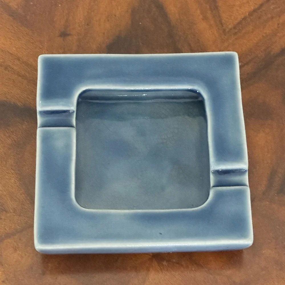 Asian Art Deco Thai Celadon ashtray, made in Thailand.  5 X 5 - Picture 4 of 8
